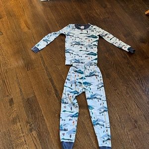 Hanna Andersson size 6-7 winter scape pajamas